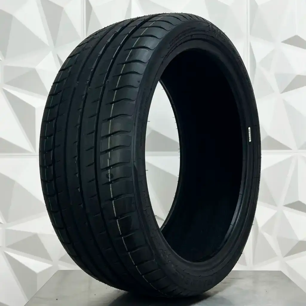 LLANTA TALON TH202 245/45R17 TRIANGLE 99Y